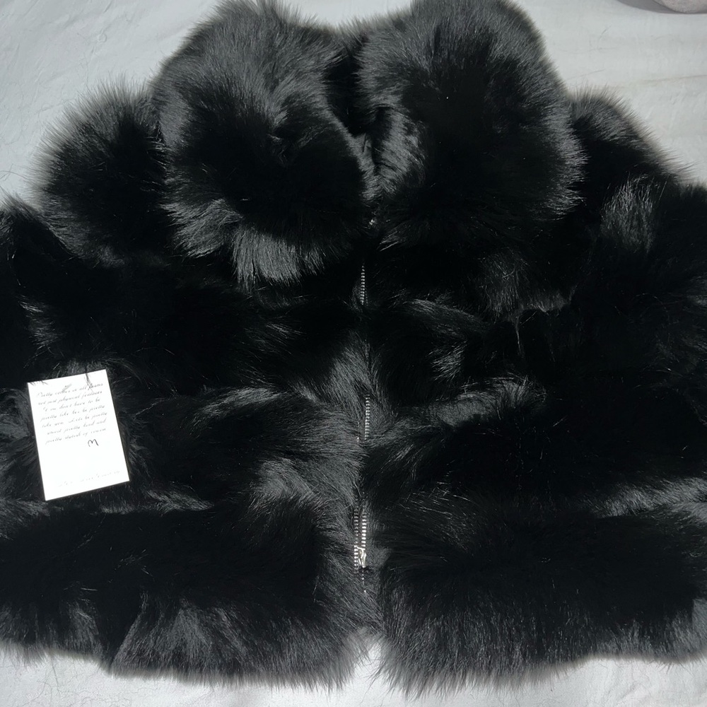 BRAND NEW BLACK CROP FOX FUR 100 percent authentic